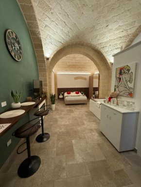 Nicole Suite